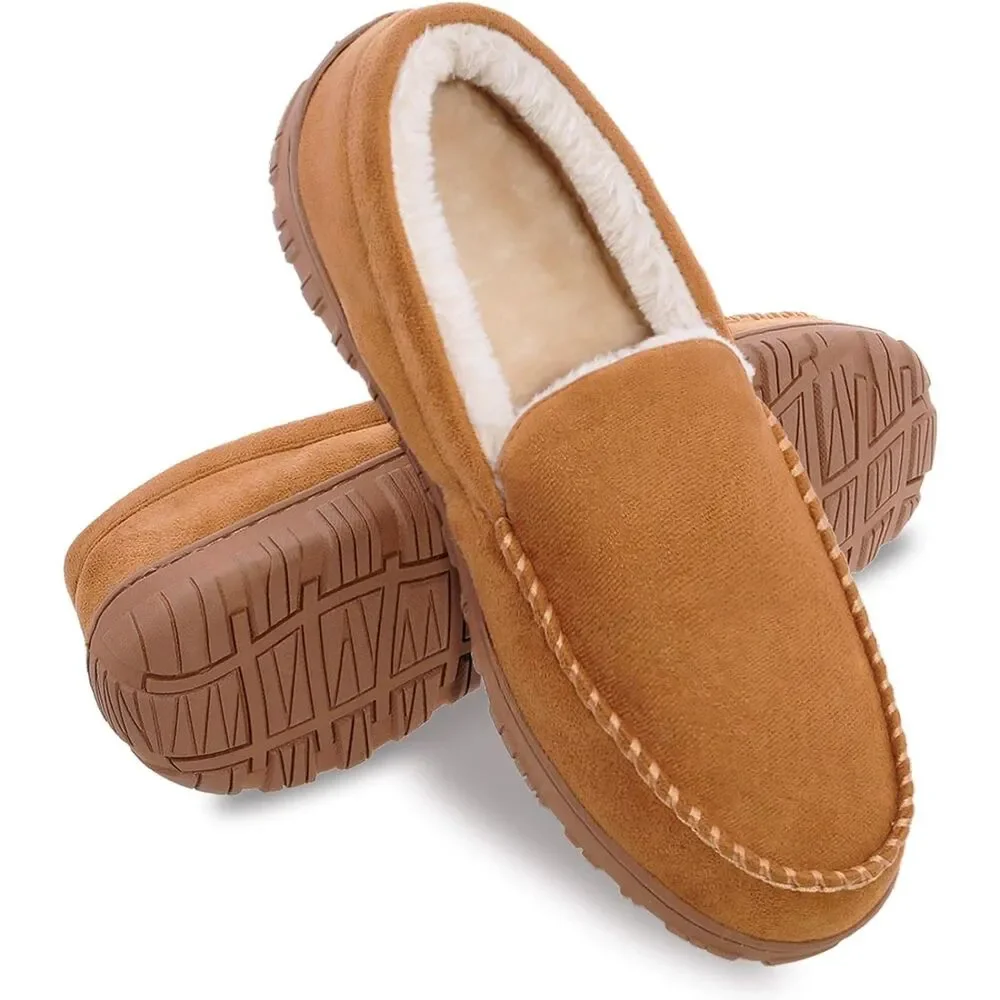 Size: 8 Faux Fur Lining Indoor/Outdoor Slippers . Chaps . New in Box